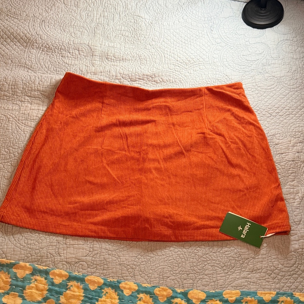 HALARA High Waisted 2-in-1 A Line Mini Corduroy Casual Skirt w/shorts